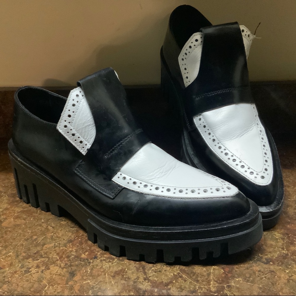 Stylish Black and White Women's Shoes